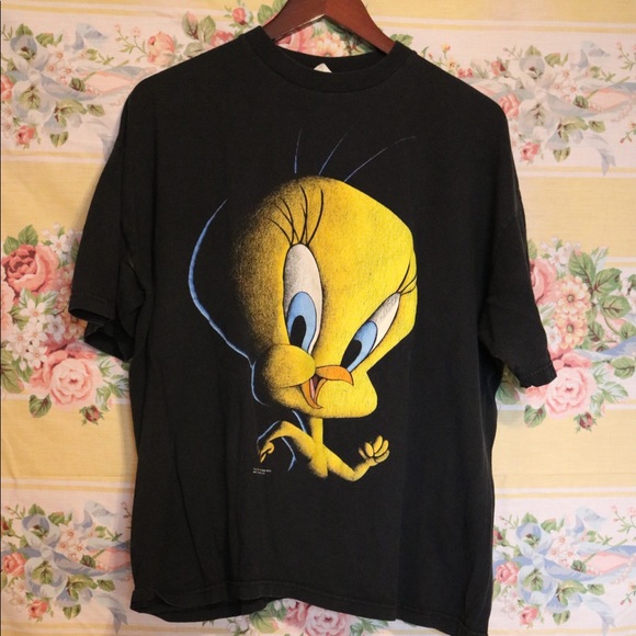 Vintage 1997 Tweety Bird t-shirt - Picture 1 of 6